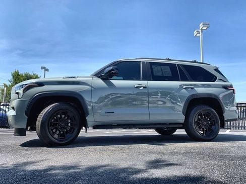 Used 2025 Toyota Sequoia Limited w/ TRD Off-Road Package AWD/4WD image 5