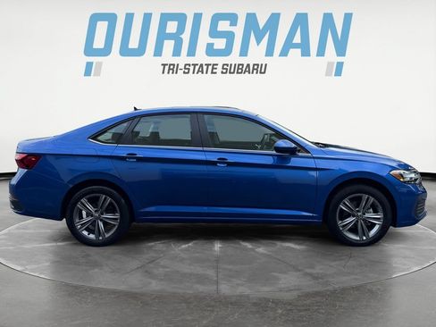 Used 2024 Volkswagen Jetta SE w/ Panoramic Sunroof Package FWD image 7