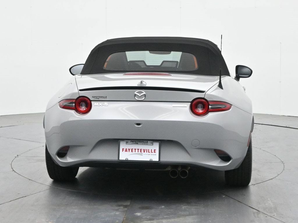 Used 2025 MAZDA MX-5 Miata Club RWD image 6
