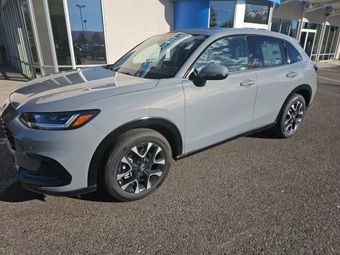 New 2026 Honda HR-V EX-L image 2