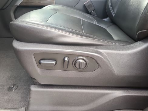Used 2019 Chevrolet Silverado 1500 LT Trail Boss AWD/4WD image 15