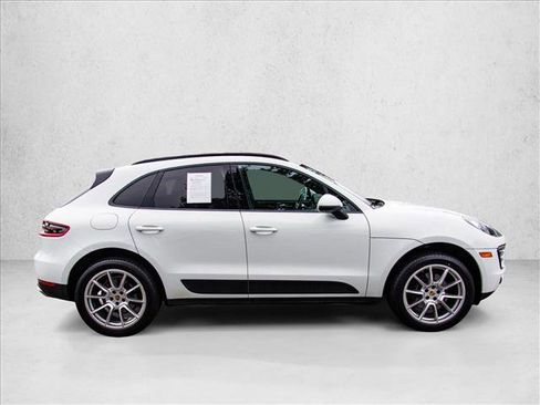 Used 2018 Porsche Macan AWD/4WD image 4