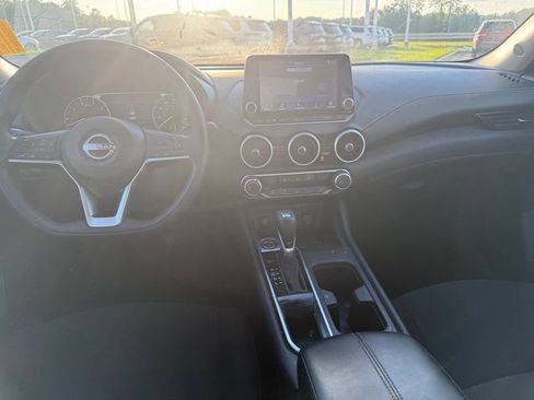 Used 2024 Nissan Sentra SV FWD image 7