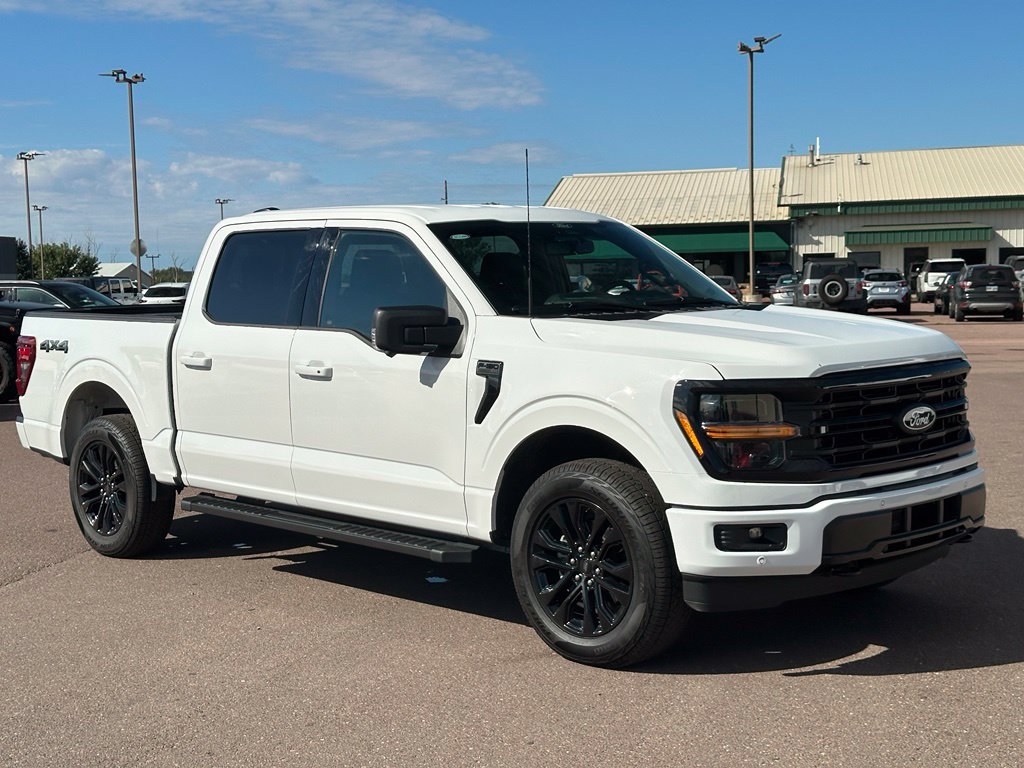 Used 2025 Ford F150 XLT w/ Equipment Group 302A MID AWD/4WD image 7