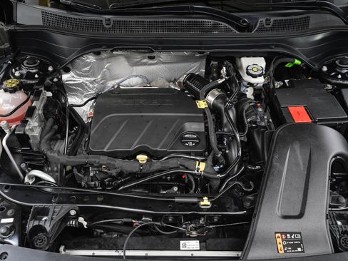 Used 2024 Chevrolet Trax LS FWD image 29