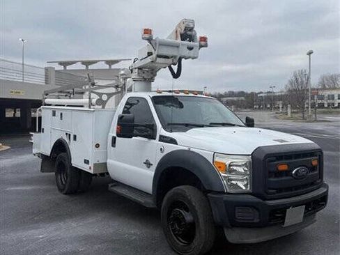Used 2014 Ford F450 XL w/ Power Equipment Group image 4