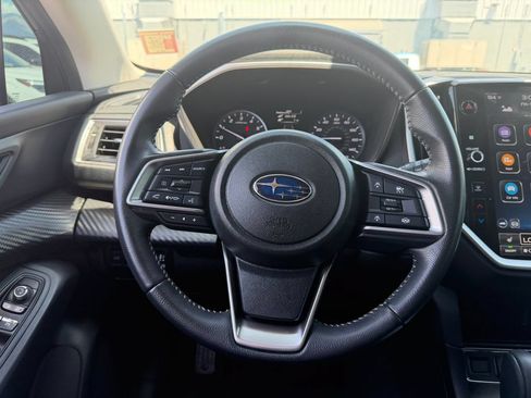 Used 2023 Subaru Ascent Premium w/ Convenience Package AWD/4WD image 8