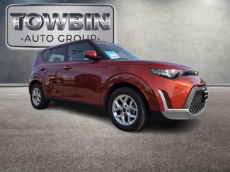 Certified 2024 Kia Soul LX w/ Option Group 015 video 2