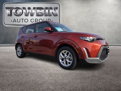 Certified 2024 Kia Soul LX w/ Option Group 015 image 2