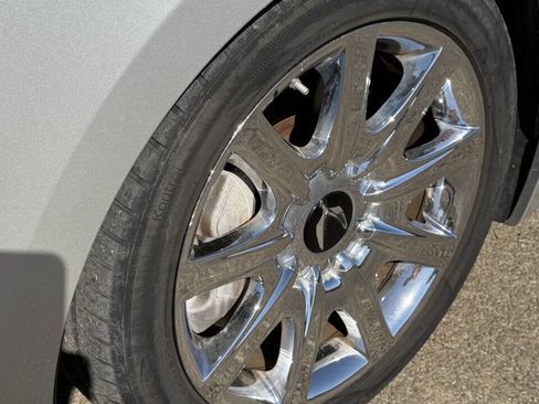Used 2012 Hyundai Equus Signature RWD image 25