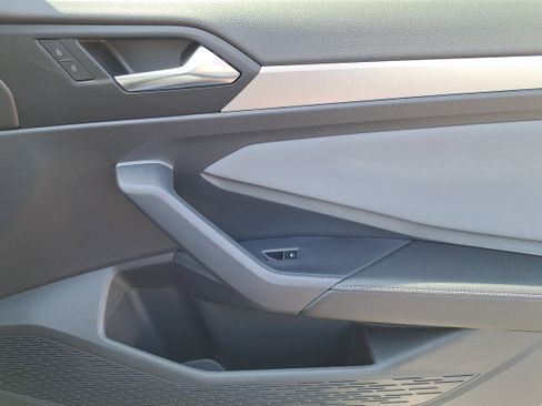 New 2025 Volkswagen Jetta SE image 6