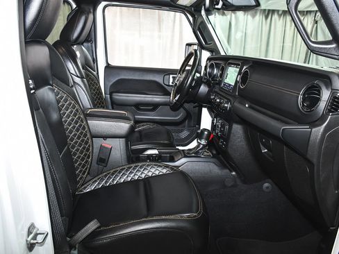 Used 2022 Jeep Wrangler Unlimited Sahara image 48