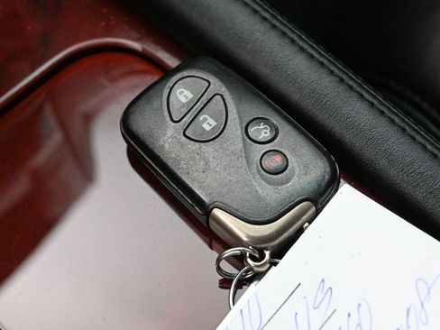 Used 2010 Lexus LS 460 AWD image 16