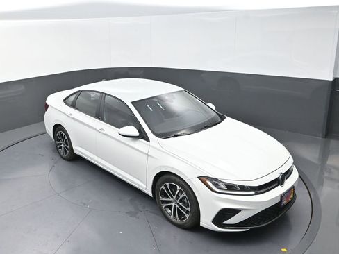 New 2026 Volkswagen Jetta Sport image 11