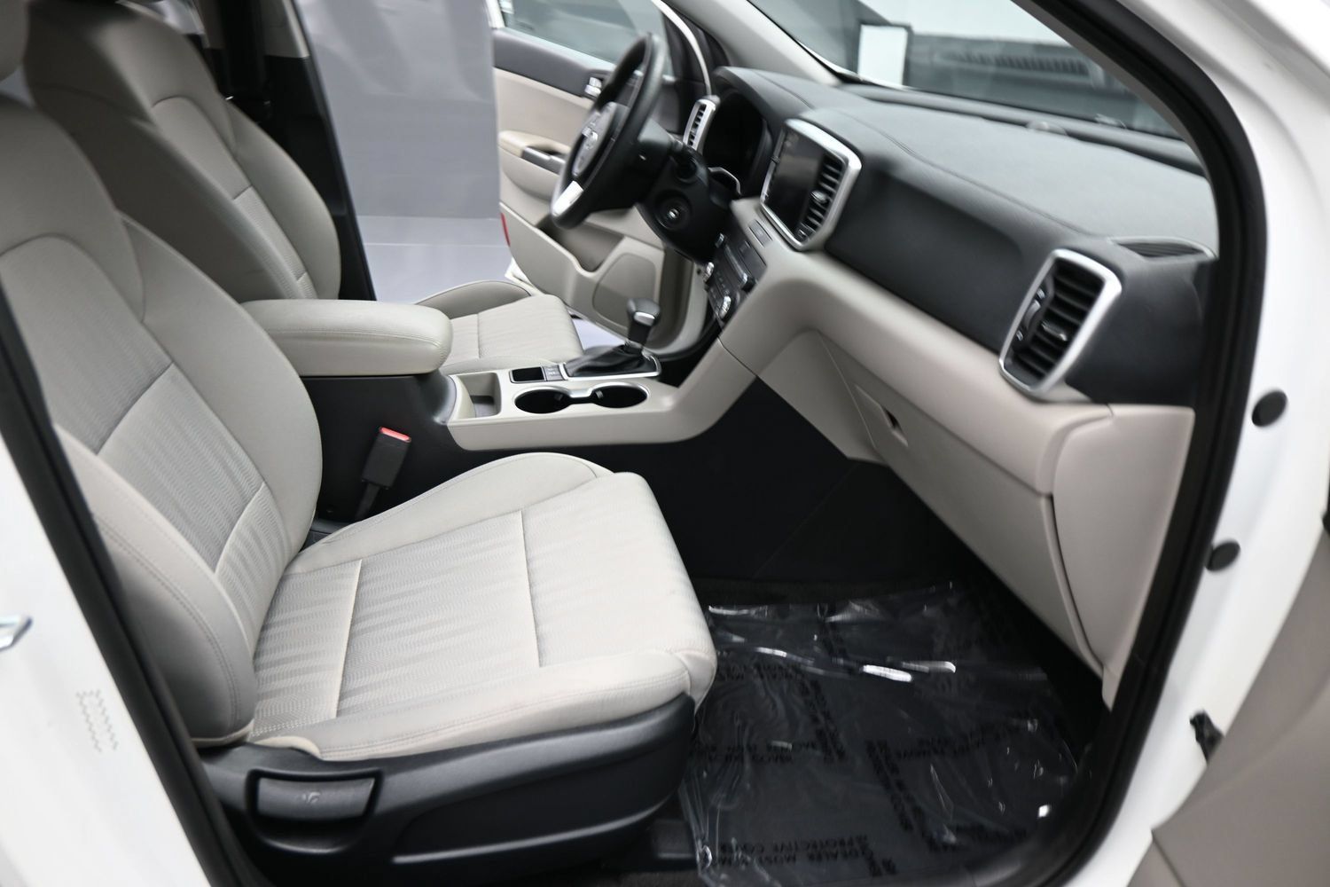 Used 2022 Kia Sportage LX AWD/4WD image 18