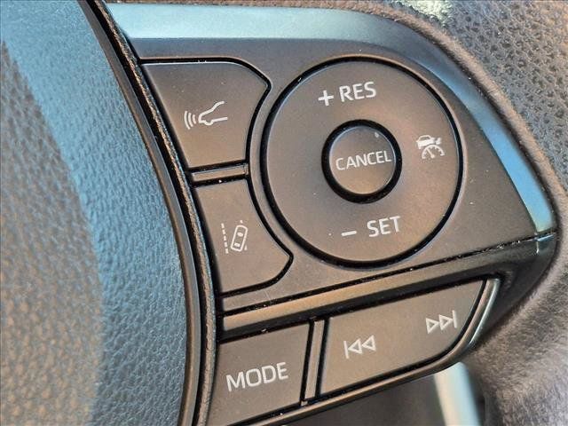 Used 2024 Toyota RAV4 LE AWD/4WD image 15