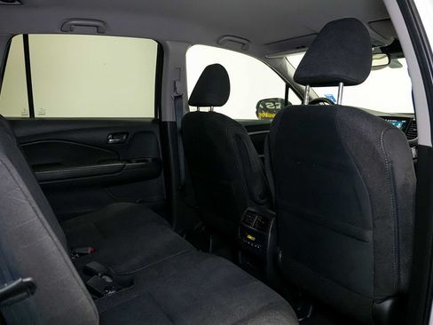 Used 2020 Honda Pilot EX image 16