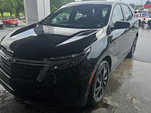 Used 2024 Chevrolet Equinox LS w/ Midnight Edition FWD image 2