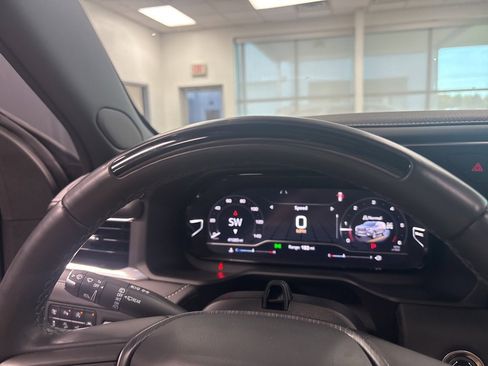 Used 2023 GMC Yukon XL Denali Ultimate w/ LPO, Floor Liner Package image 27