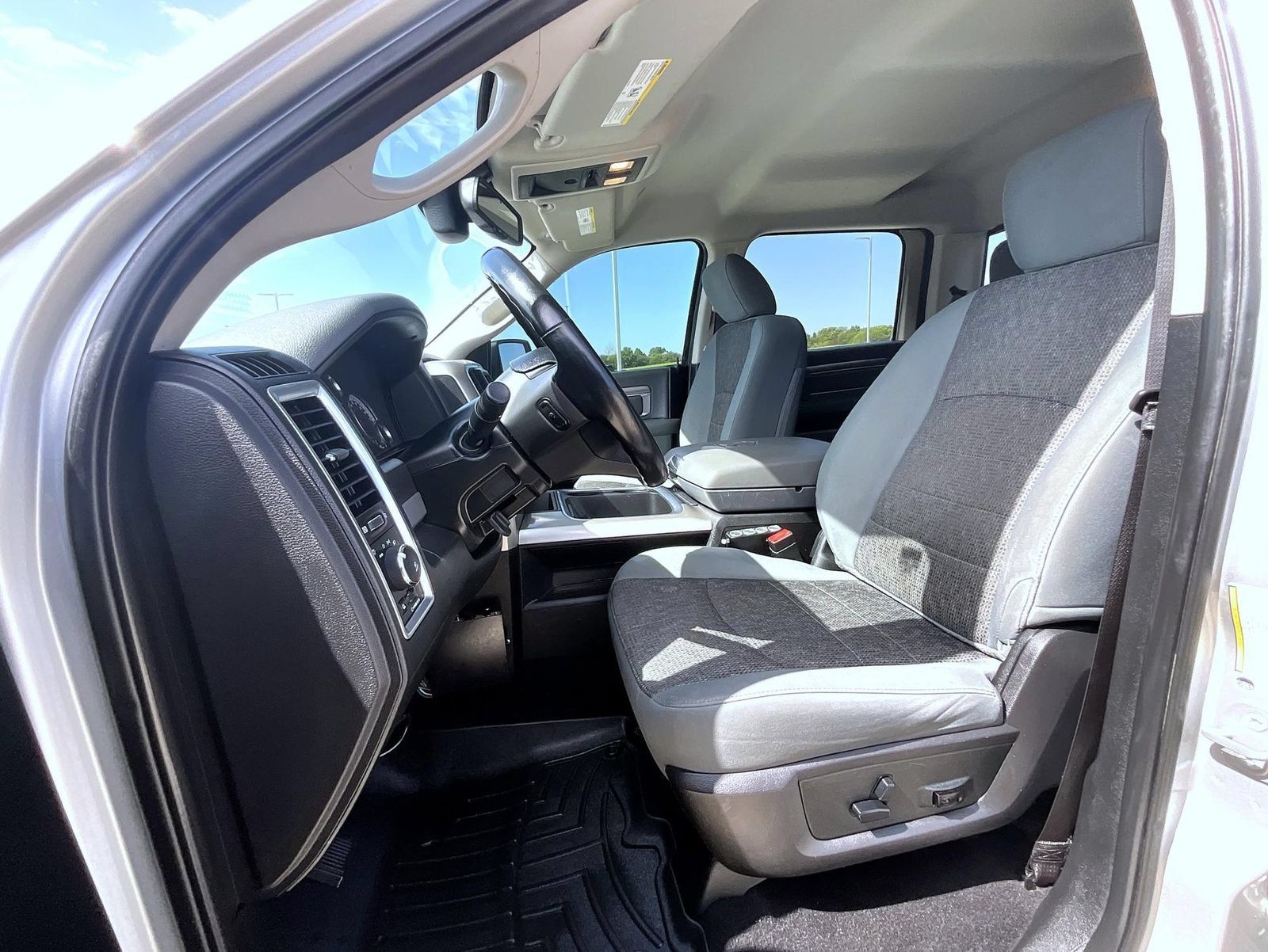 Used 2018 RAM 1500 Big Horn AWD/4WD image 10