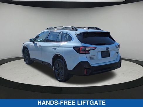 Certified 2022 Subaru Outback Onyx Edition XT image 6