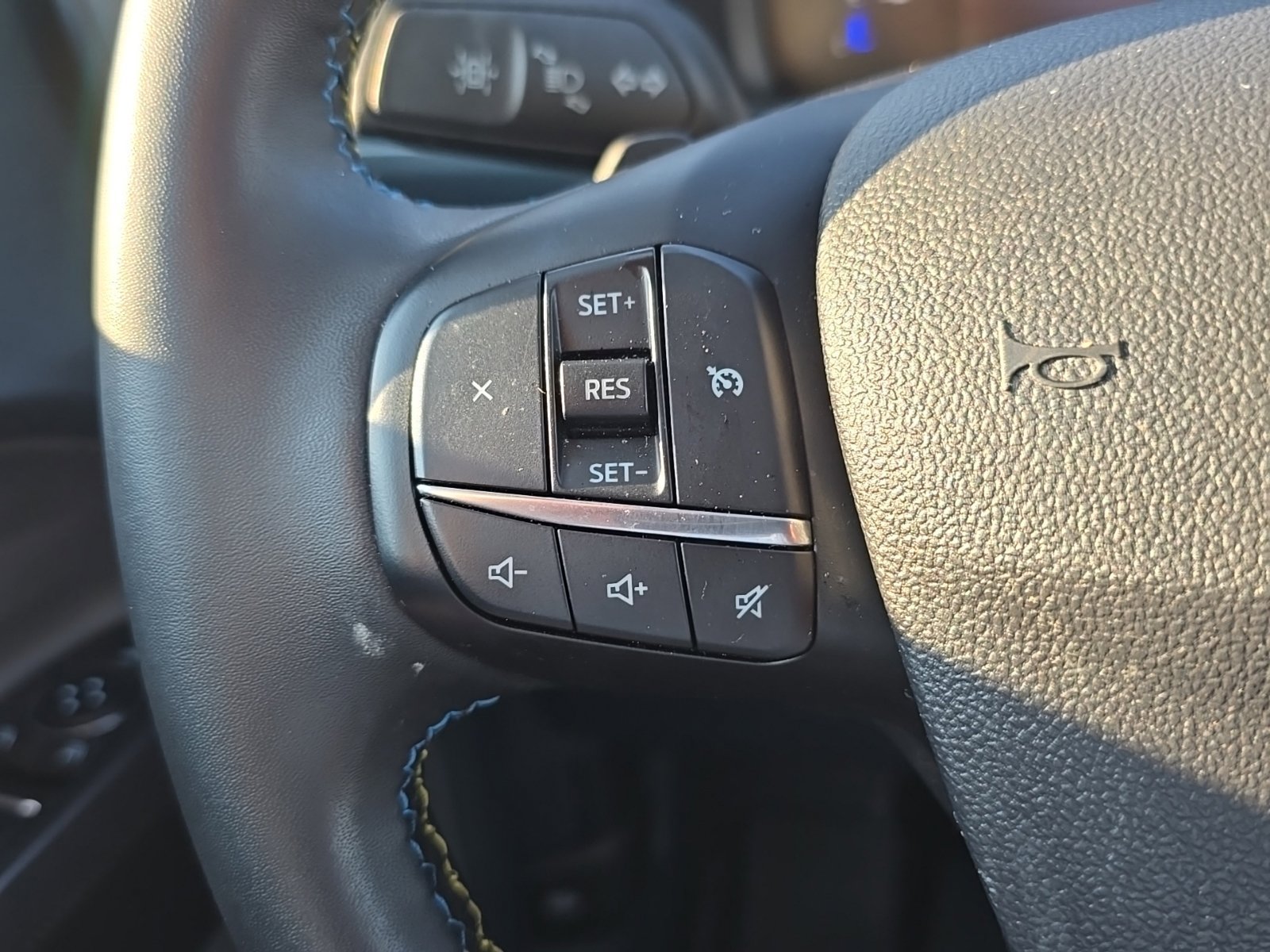 Used 2025 Ford Maverick Lobo AWD/4WD image 22