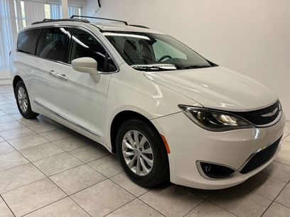 Used 2017 Chrysler Pacifica Touring-L