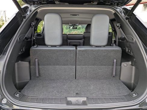 Used 2025 Mitsubishi Outlander SE image 32