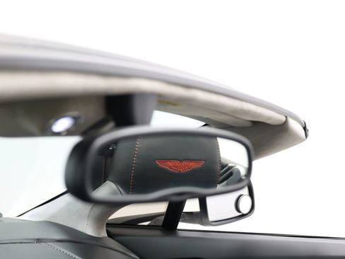 Used 2016 Aston Martin V8 Vantage GT RWD image 40