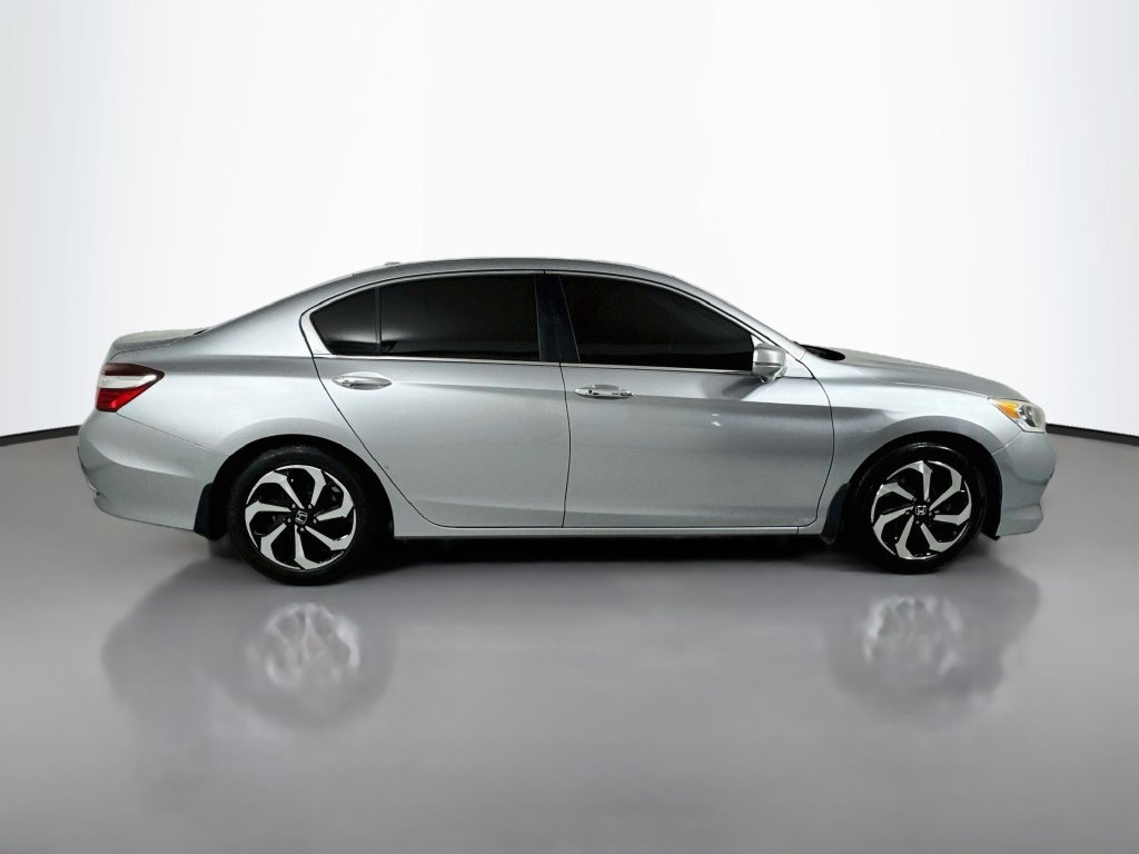 Used 2016 Honda Accord EX-L image 9