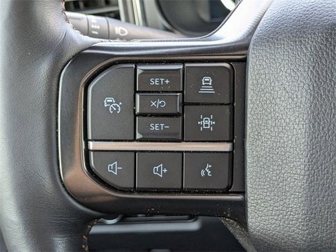 Used 2024 Ford F250 Platinum image 37