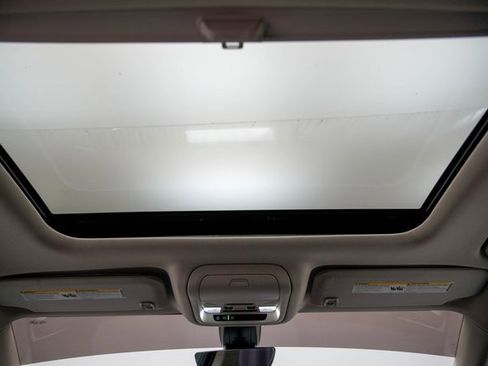 Used 2023 GMC Acadia Denali w/ Denali Technology Package image 27