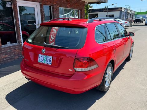 Used 2014 Volkswagen Jetta TDI FWD image 3