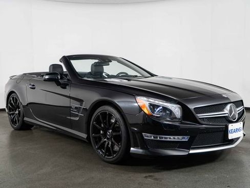 Used 2013 Mercedes-Benz SL 63 AMG image 2