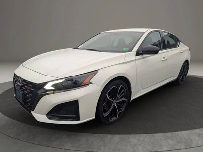 Used 2023 Nissan Altima 2.5 SR