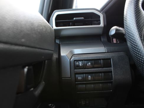 Used 2024 Toyota Tacoma SR5 AWD/4WD image 24