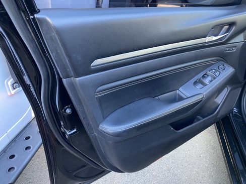 Used 2019 Nissan Altima 2.5 Platinum FWD image 7