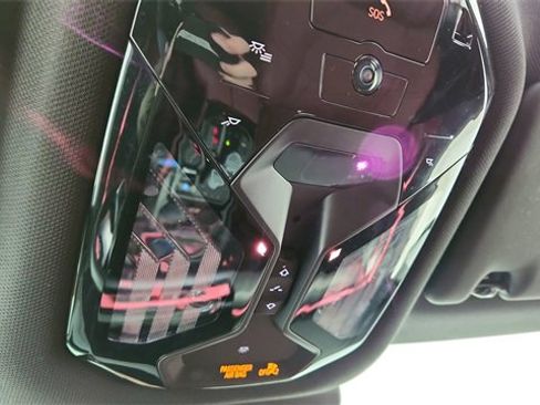 Used 2025 BMW i5 eDrive40i w/ M Sport Package image 52