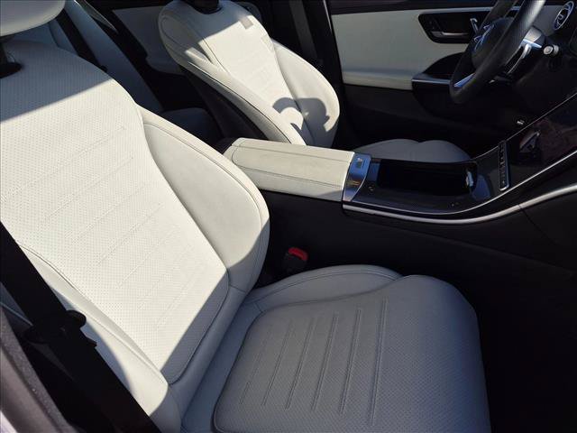 Used 2025 Mercedes-Benz C 300 Sedan image 21