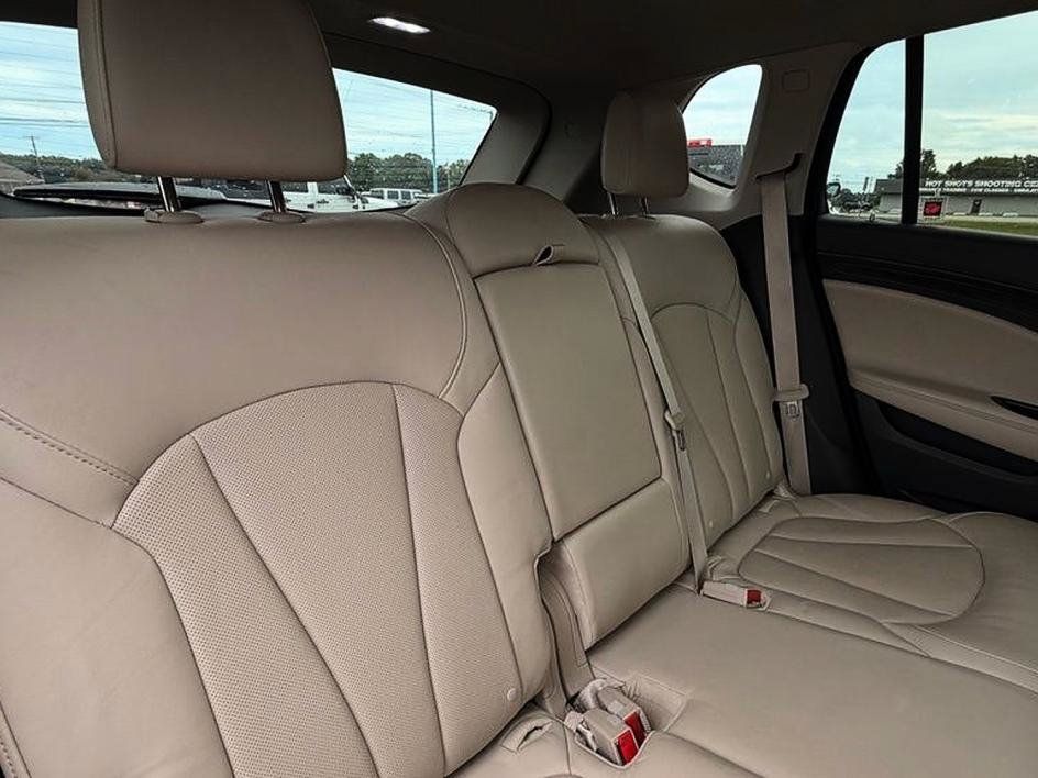 Used 2019 Buick Envision Premium AWD/4WD image 15