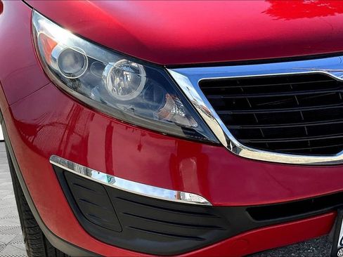 Used 2011 Kia Sportage LX w/ Convenience Pkg FWD image 28