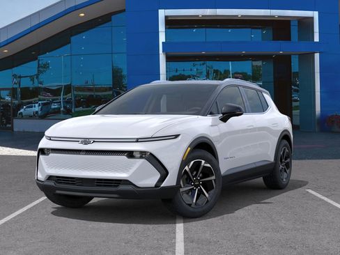 New 2026 Chevrolet Equinox EV LT image 35