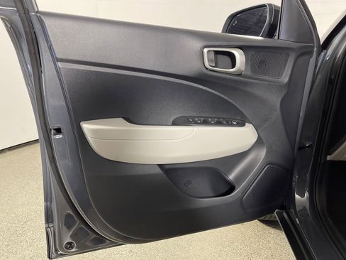 New 2026 Hyundai Venue SEL image 19