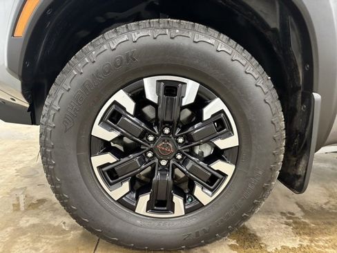 Used 2024 Nissan Frontier PRO-4X w/ Off-Road Protection Package image 9
