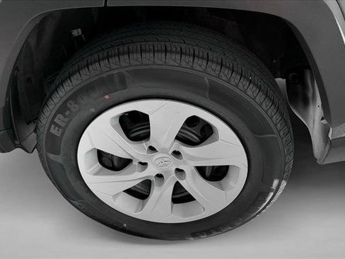 Used 2024 Toyota RAV4 LE image 9