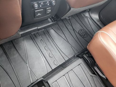 Used 2021 Buick Enclave Avenir w/ Avenir Technology Package image 6