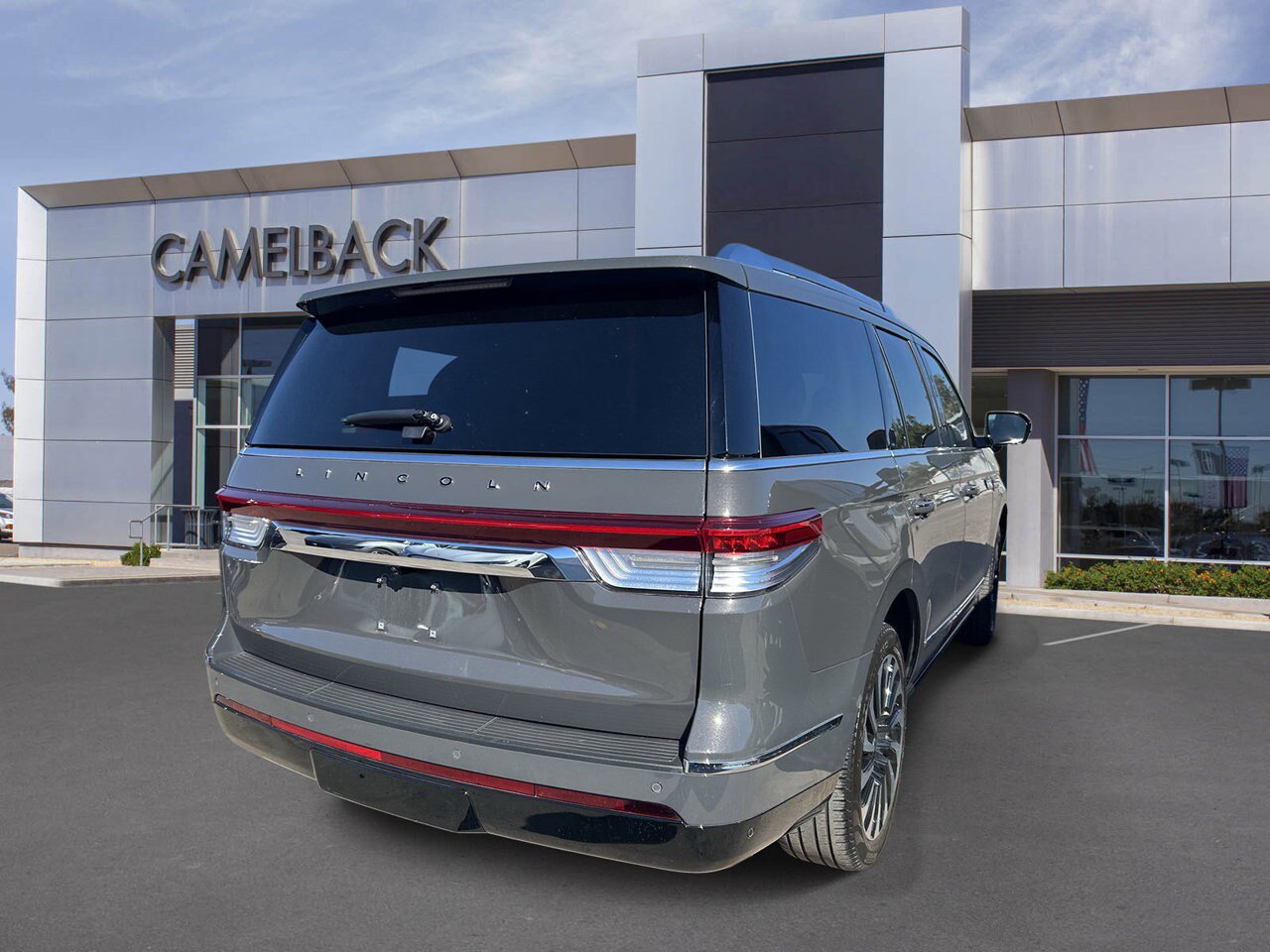 Used 2024 Lincoln Navigator Black Label AWD/4WD image 4