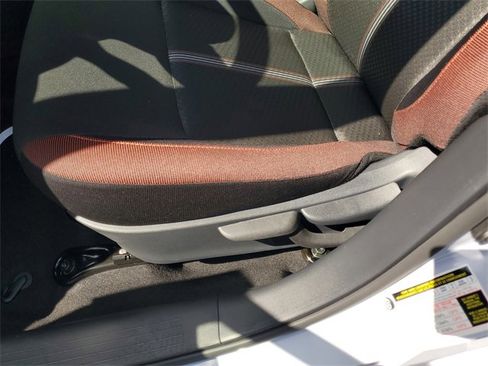 New 2025 Nissan Versa SR w/ Trunk Package image 9