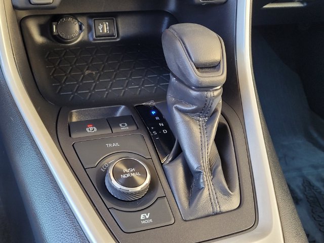 Certified 2024 Toyota RAV4 AWD Hybrid image 23