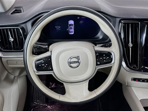 Used 2024 Volvo S60 B5 Plus image 18